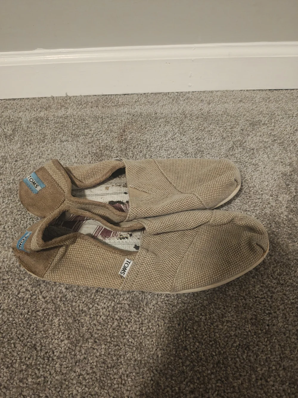 TOMS Classic Slip-On Tan